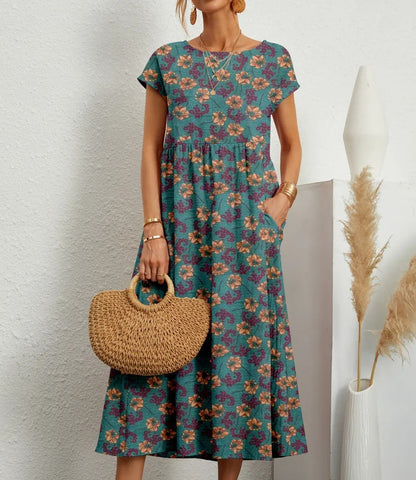 Lea – Elegant layered dress with tummy coverage
